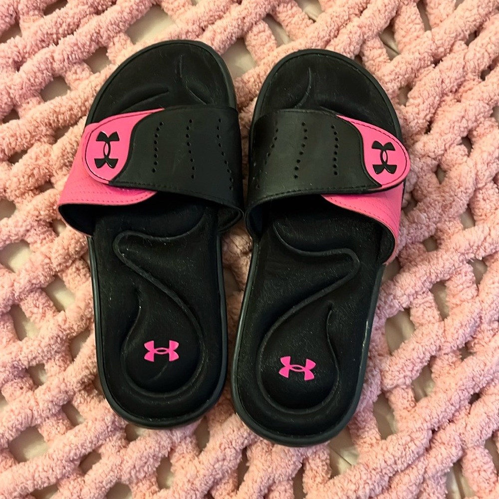 Under armour slides